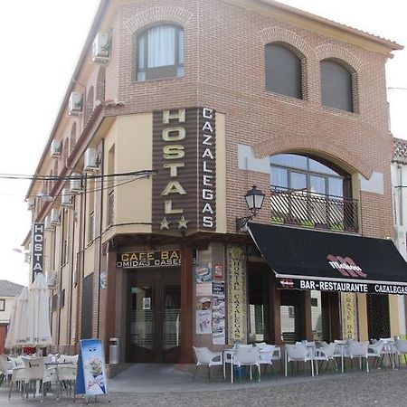 Hostal Cazalegas Exterior photo