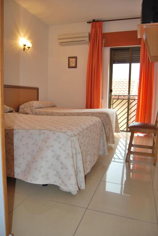 Hostal Cazalegas Room photo